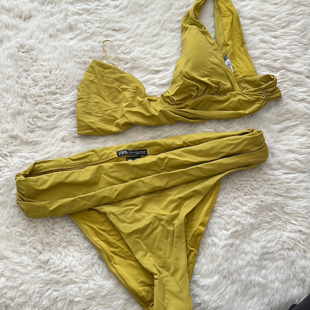 Zara Bikini Green Bikini Set NWOT